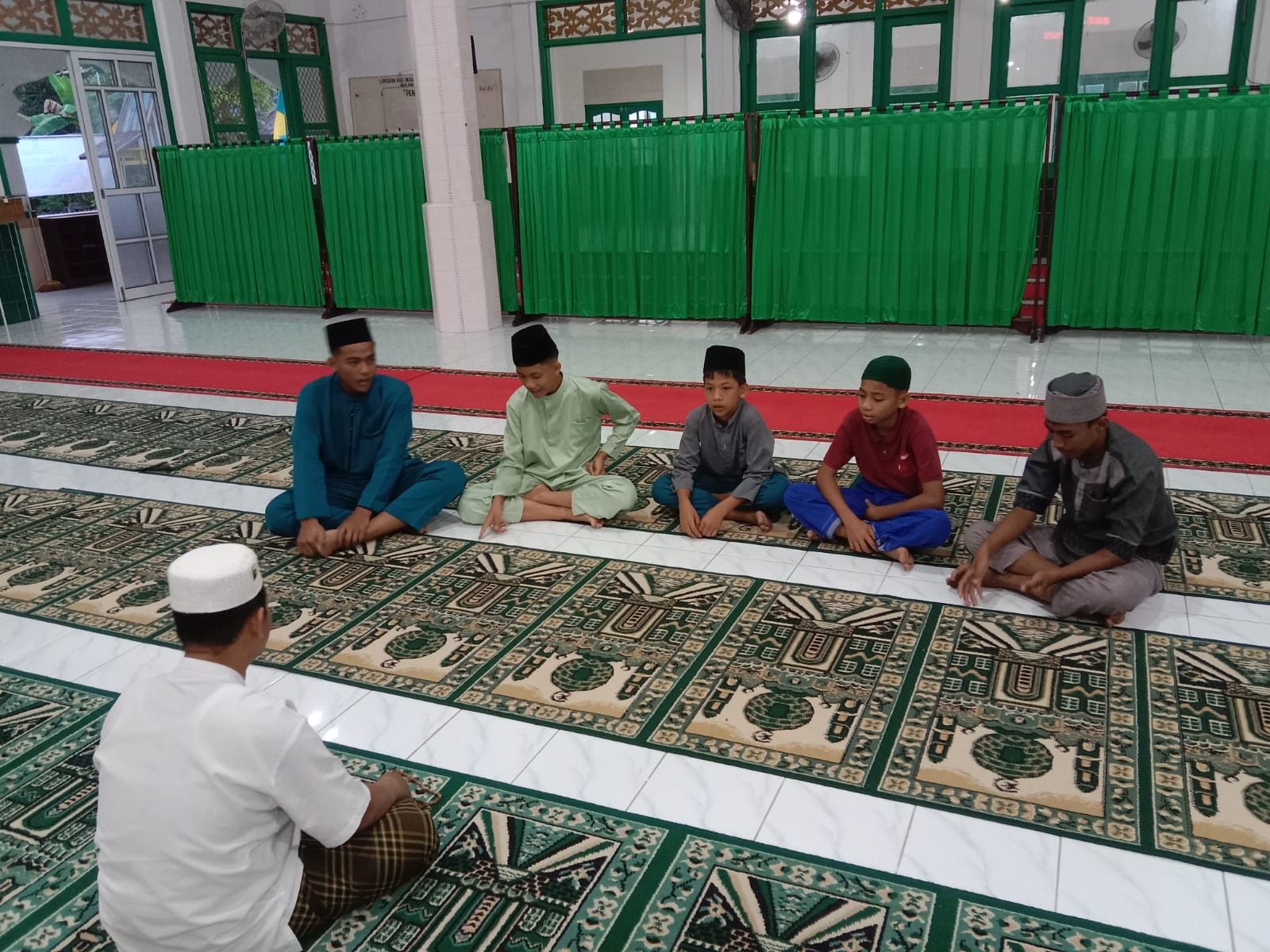 Remaja Masjid Besar An-Nur Tingkatkan Pemahaman Thaharah melalui Didikan Subuh Bersama KUA Bunguran Barat